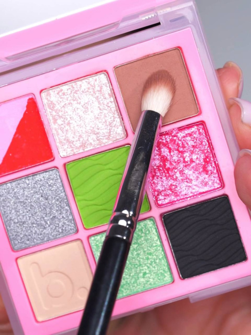 Тени для век, палетка 04 Tomorrowland, B.COLOUR PROFESSIONAL CAPSULE