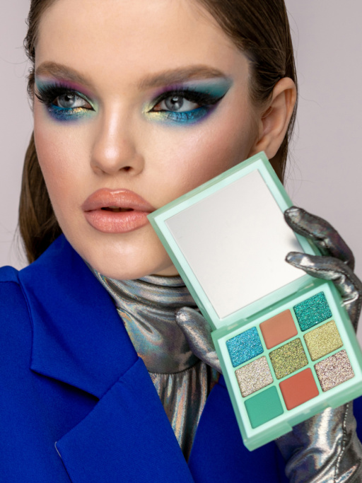 Набор косметики для макияжа FEEL SO GREEN