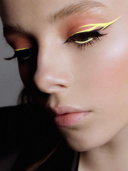 Карандаш для глаз каял стойкий / 06 YELLOW