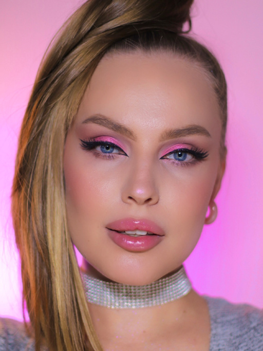 Блеск для губ прозрачный / 01 COOL BABY